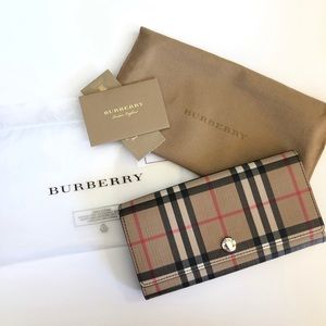 New Burberry wallet never used plaid